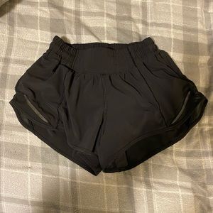 lululemon hotty hot shorts